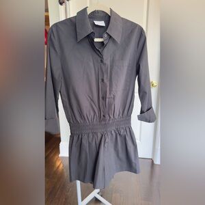 sundays White Fabric Logo Label on Black Interior